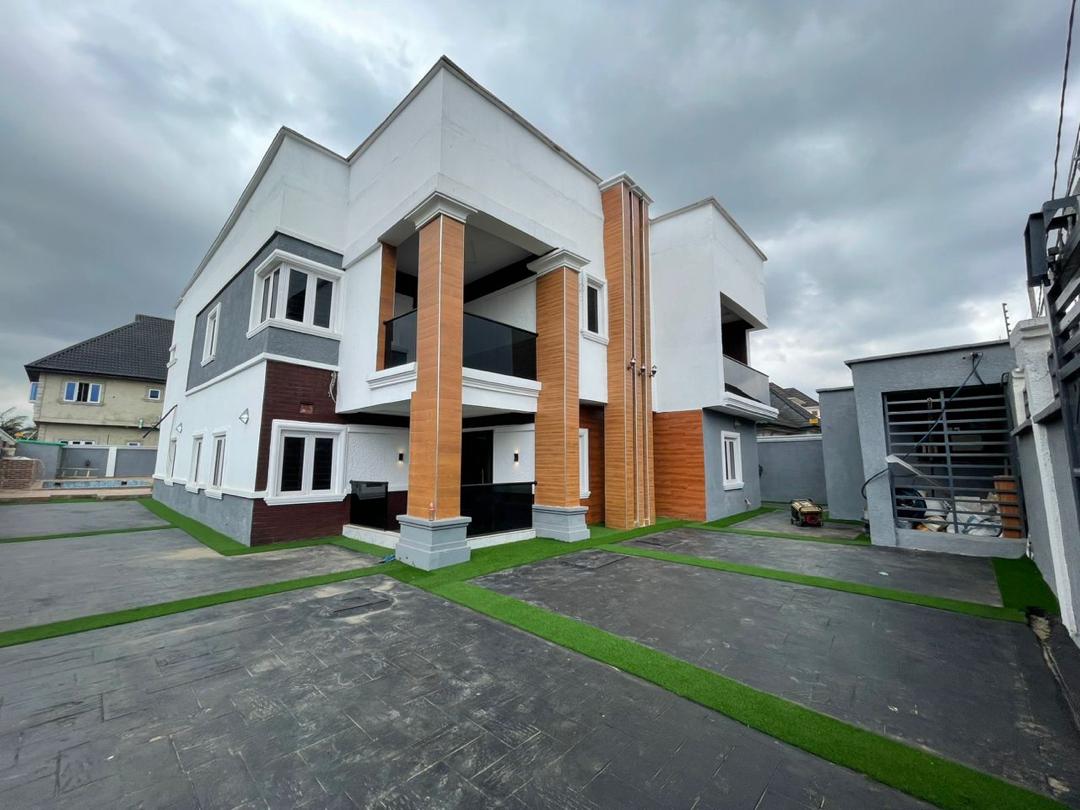 4 BEDROOM + BQ