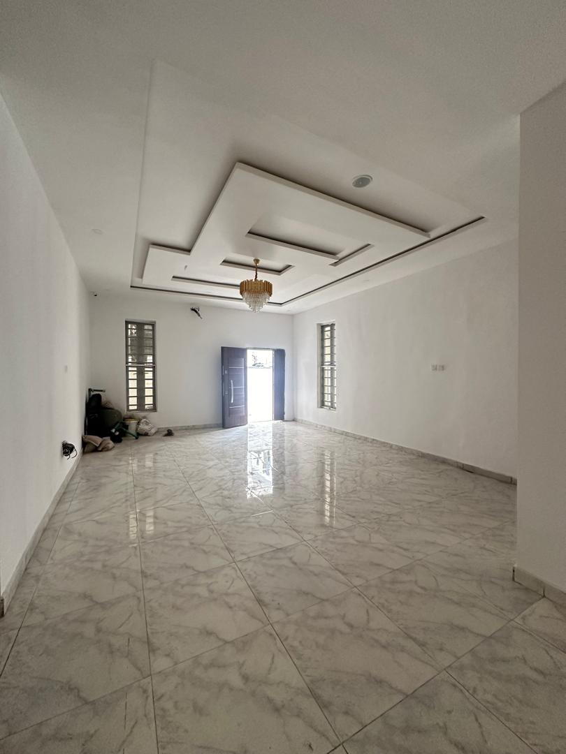 SPACIOUS 5 BEDROOM DETACHED DUPLEX WITH BQ