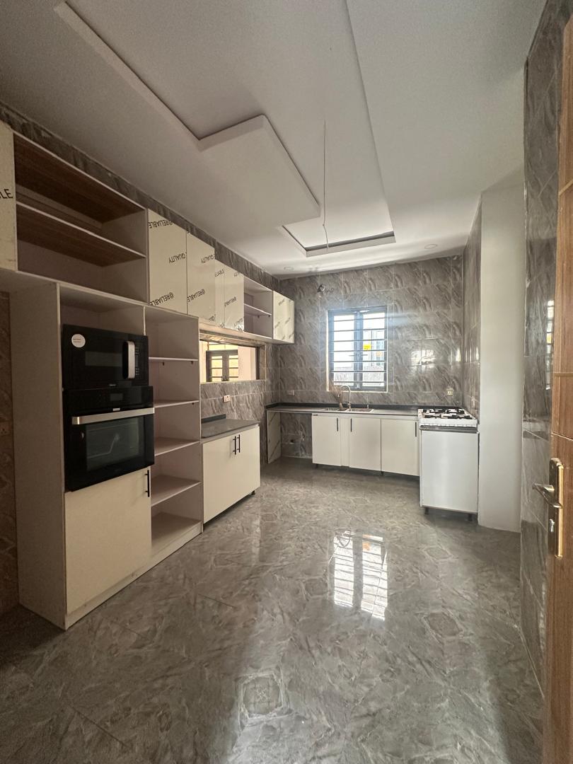  4 BEDROOM DETACHED