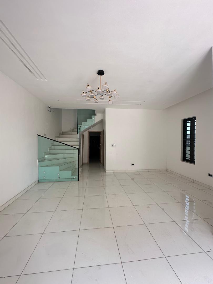 4 BEDROOM SEMI DETACHED DUPLEX + BQ