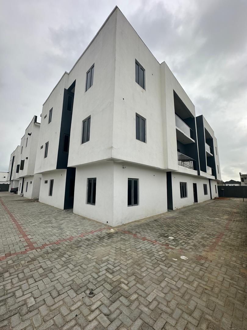 3 BEDROOM APARTMENT 