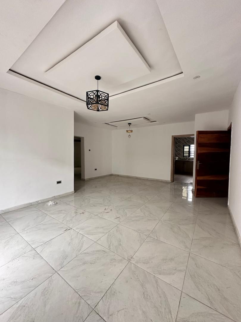 3 BEDROOM APARTMENT 