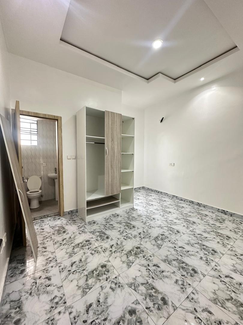 HIGH-END LUXURY 4 BEDROOM TERRACE DUPLEX 