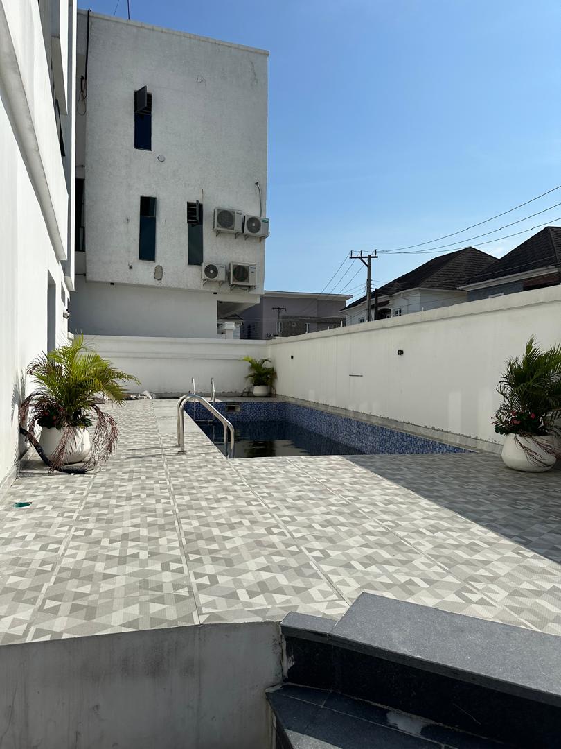 4 BEDROOM DETACHED DUPLEX