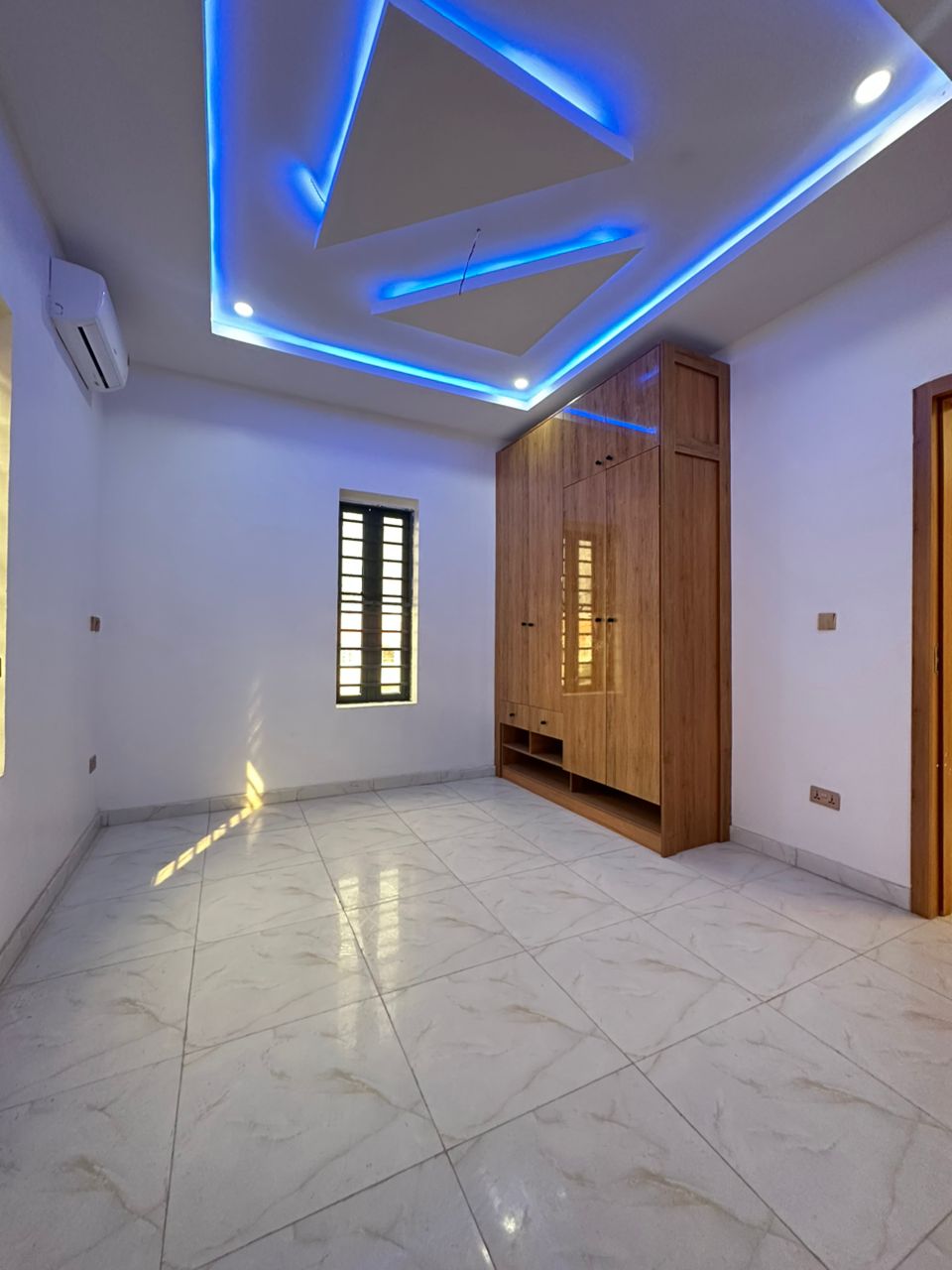 2 BEDROOM SMART APARTMENT 