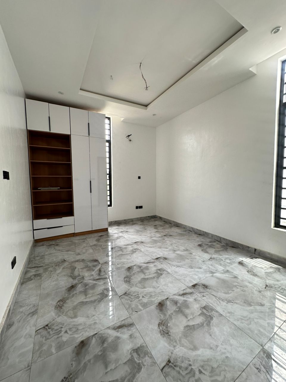 5 BED FULLY DETACHED DUPLEX 