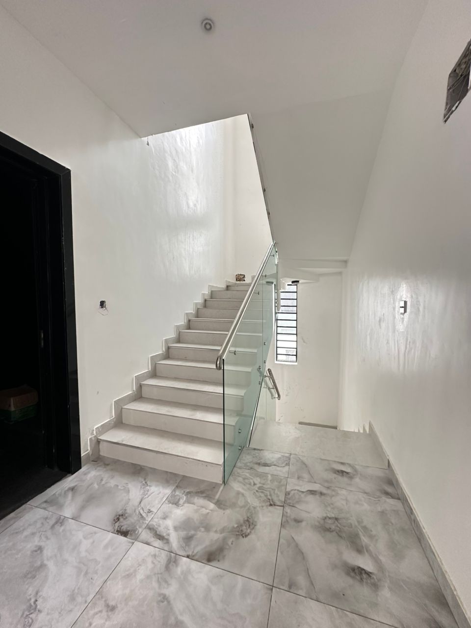 5 BED FULLY DETACHED DUPLEX 