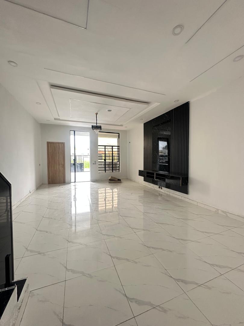 4 Bedroom Detached Duplex 