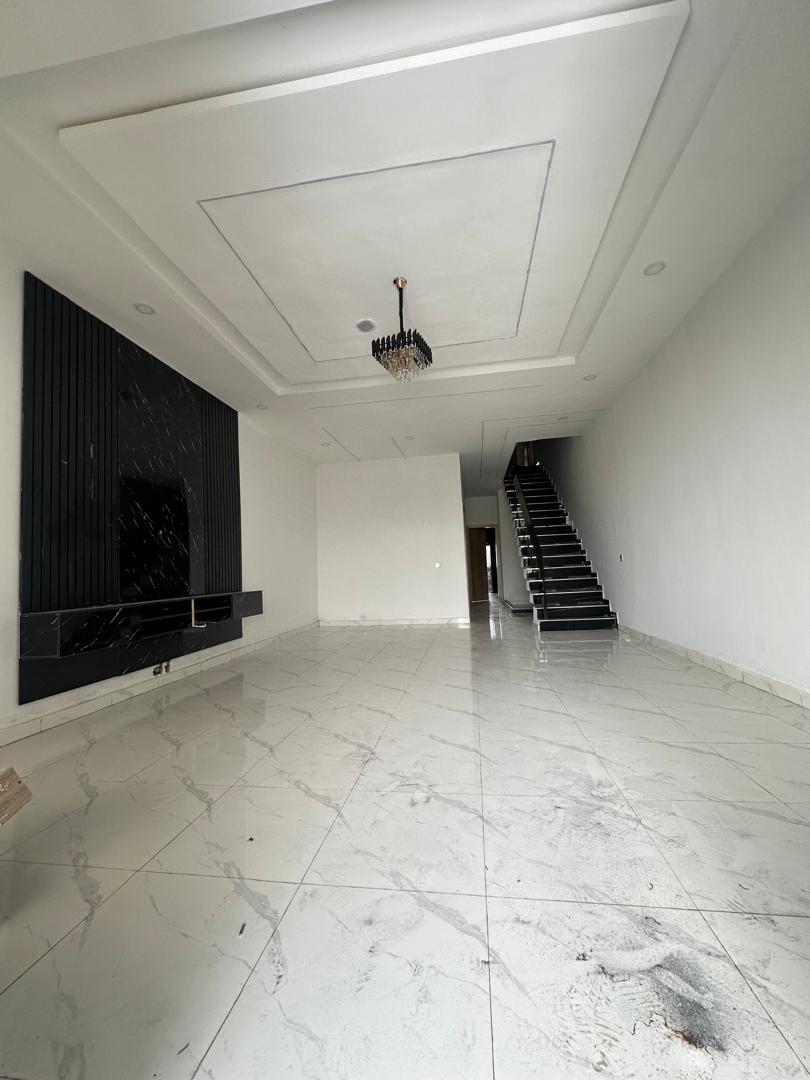 4 Bedroom Detached Duplex 