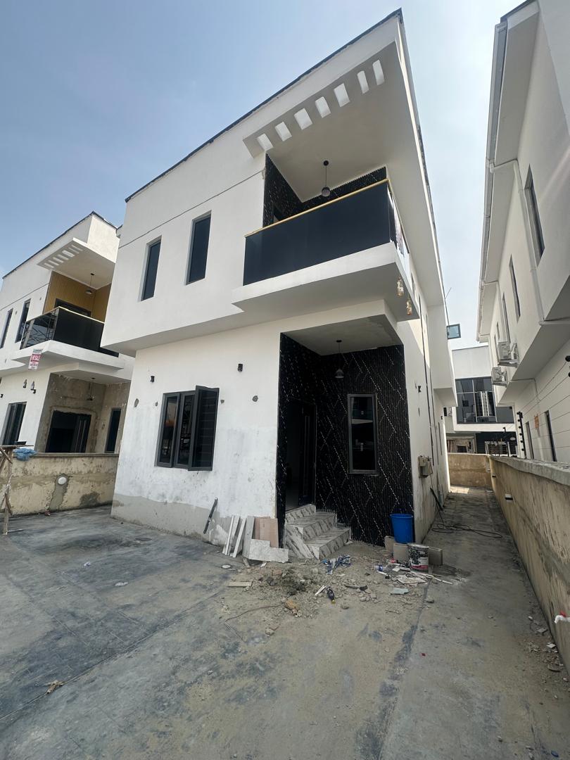 4 Bedroom Detached Duplex 