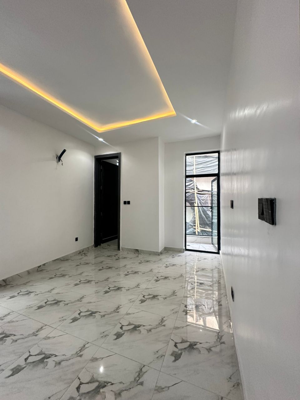 Ultra Modern 5 Bedroom Detached Duplex 