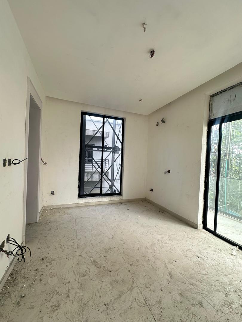 High End 2 Bedroom Apartment