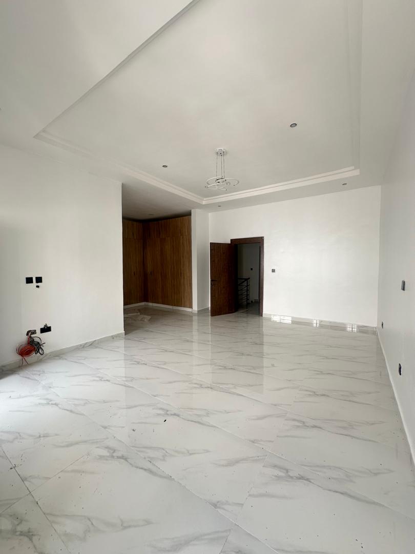 4 BED TERRACE DUPLEX