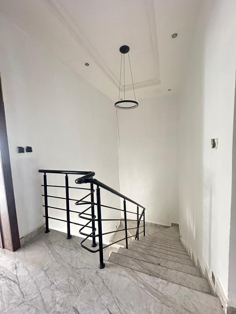 4 BED TERRACE DUPLEX