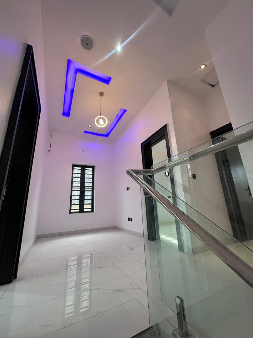 4 Bed Fully Detached Duplex