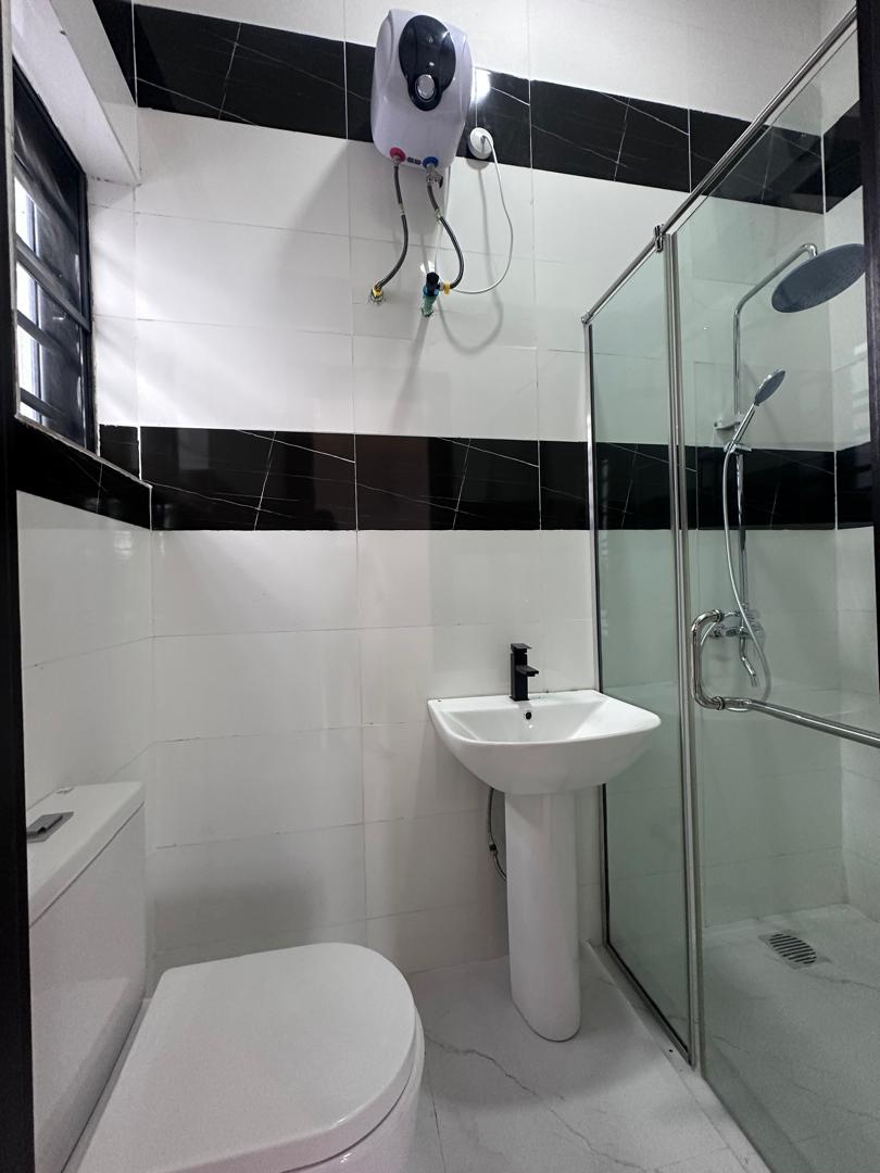 4 Bed Fully Detached Duplex