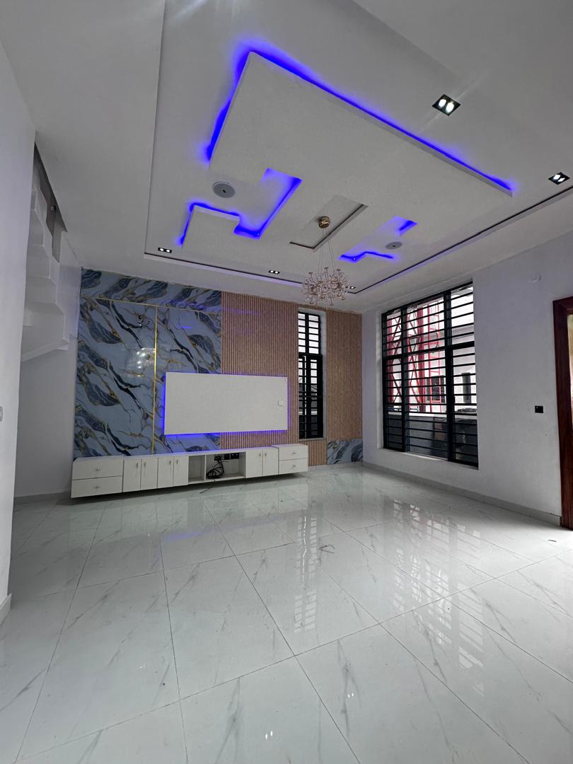 4 Bed Fully Detached Duplex