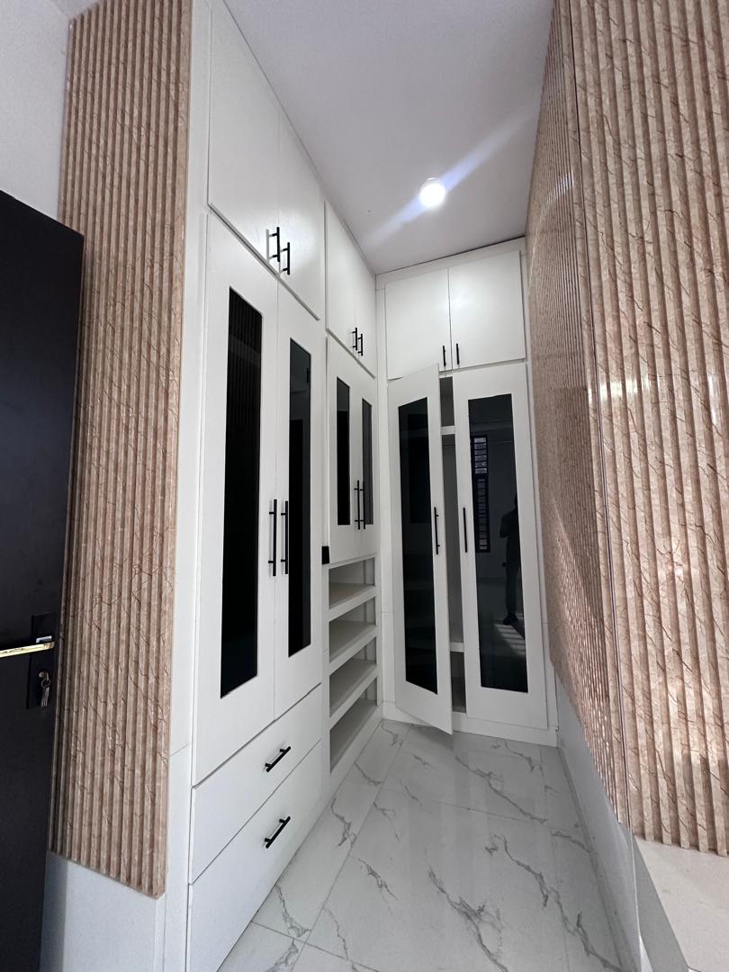 4 Bed Fully Detached Duplex